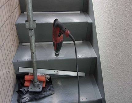 階段防水工事　新規ステップ取り付け