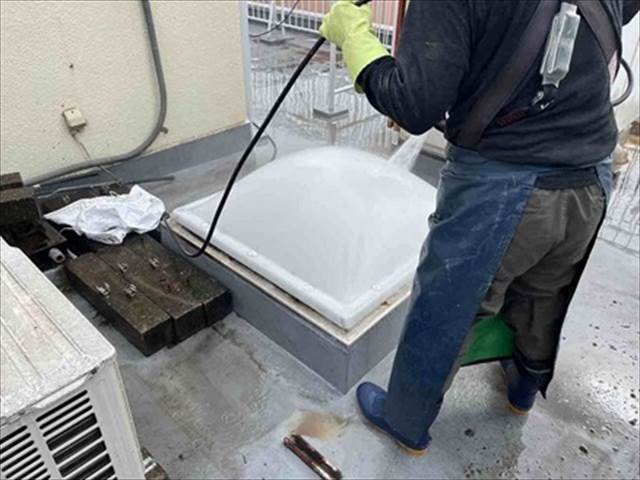 屋上防水工事　洗浄
